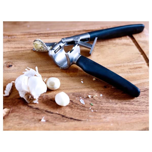 Garlic press, black